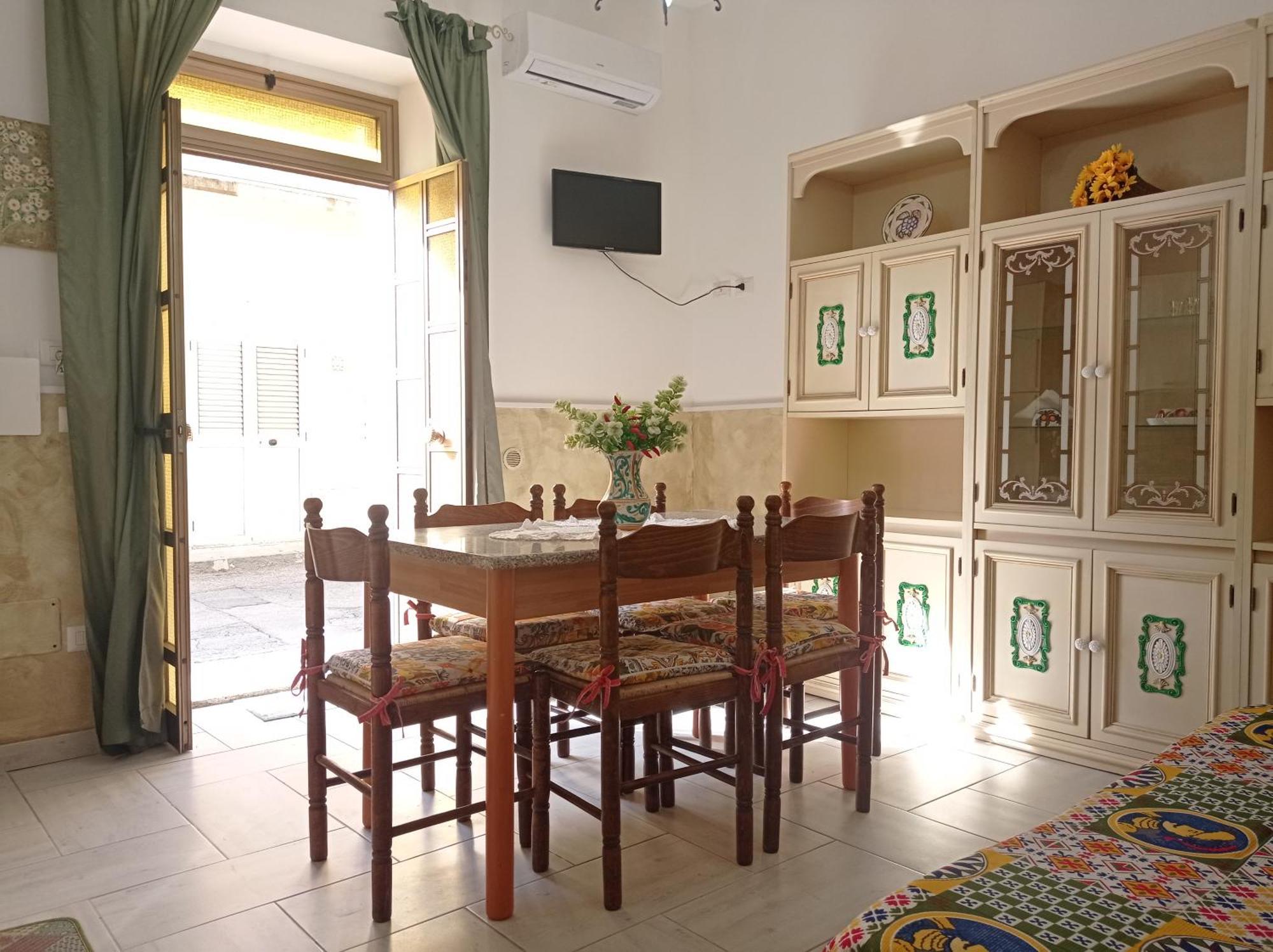 Mary Home - Casa Vacanza Ταορμίνα Δωμάτιο φωτογραφία